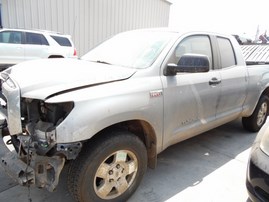 2008 TOYOTA TUNDRA SR5 SILVER DOUBLE CAB 5.7L AT 2WD Z17834